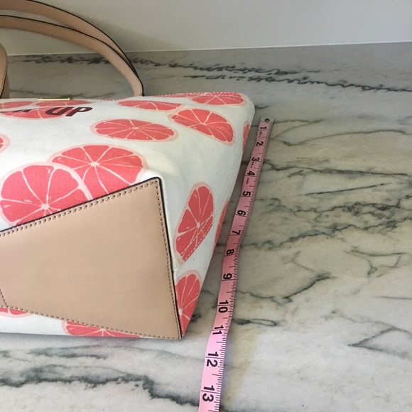 NWT Last 1 😱 Kate Spade ♠️ Pucker Up Tote - Picture 5 of 7